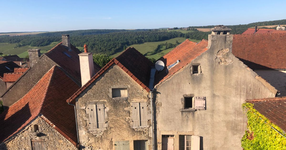 Flavigny banner Flavigny-sur-Ozerain