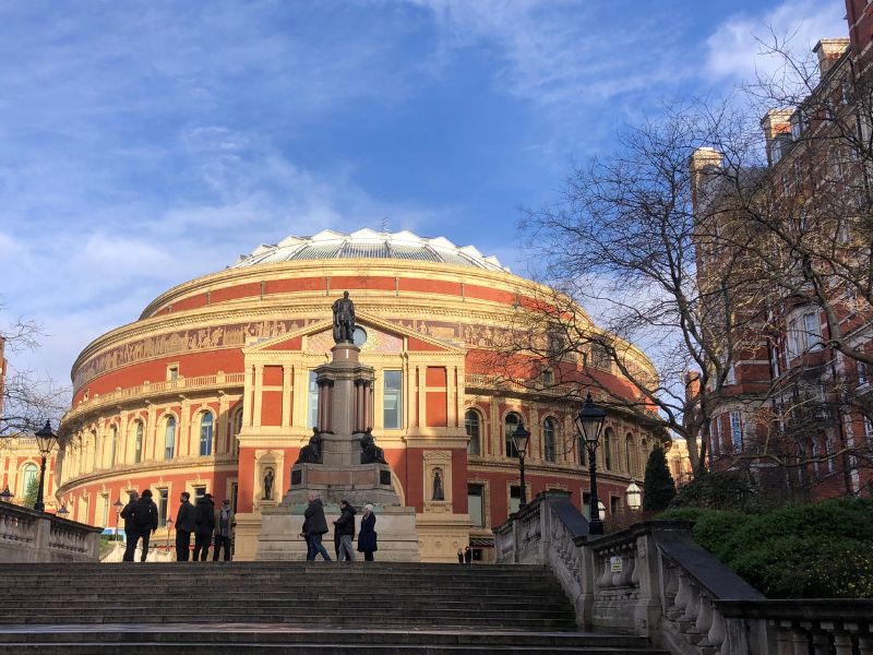 4 On one beauty cut we accidentally discovered Royal Albert Hall, from whence I have oft enjoyed live symphony on BBC shortwave radio