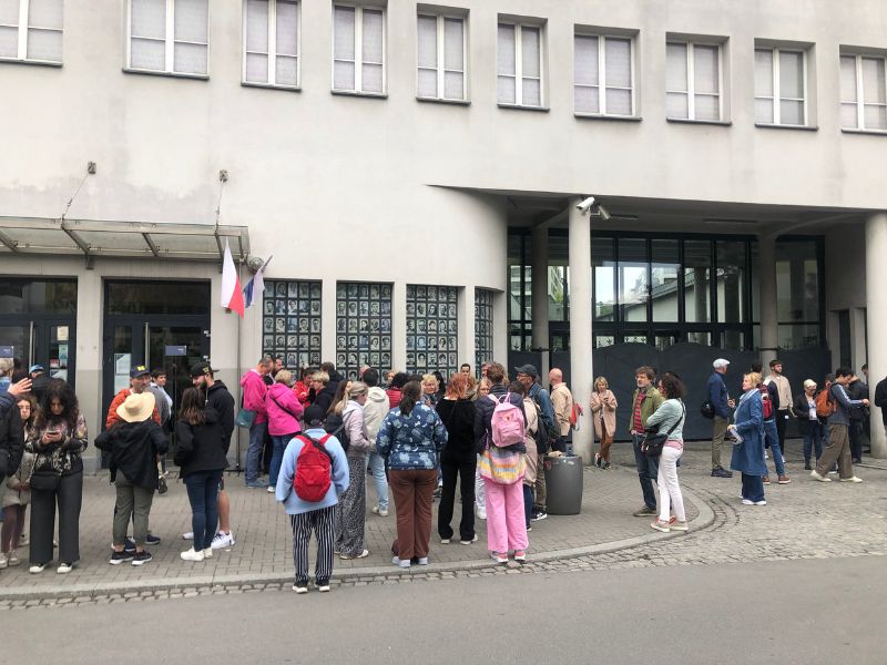 3 Long lines to enter the famous gates of Schindlers factory