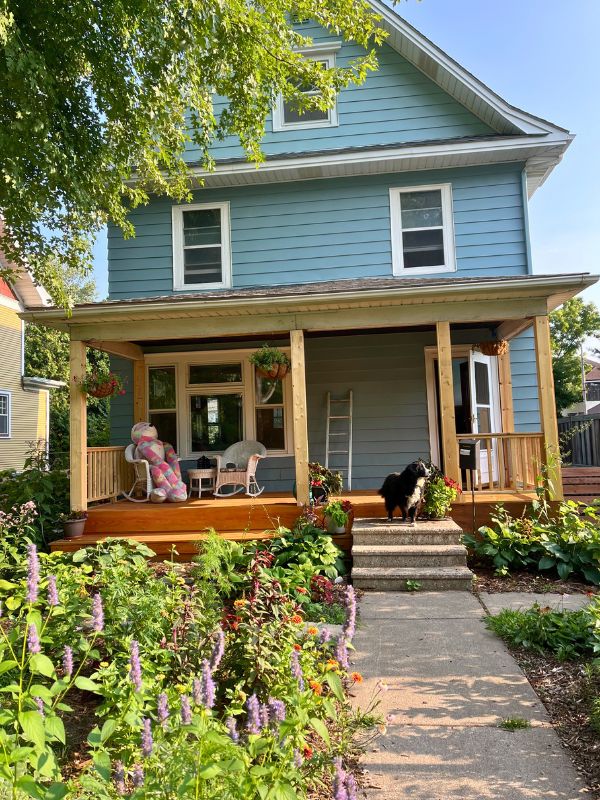 2 Six years later, we passed along a beautiful Home to our neighbours.