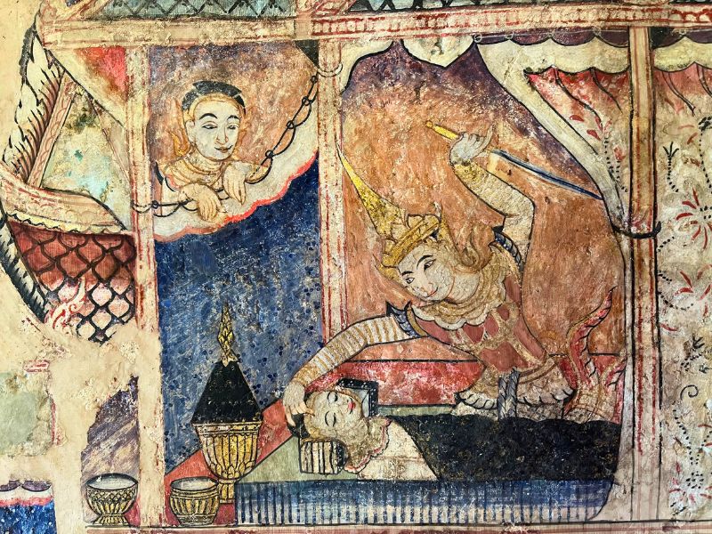 One temple had murals of the local history (some violent)