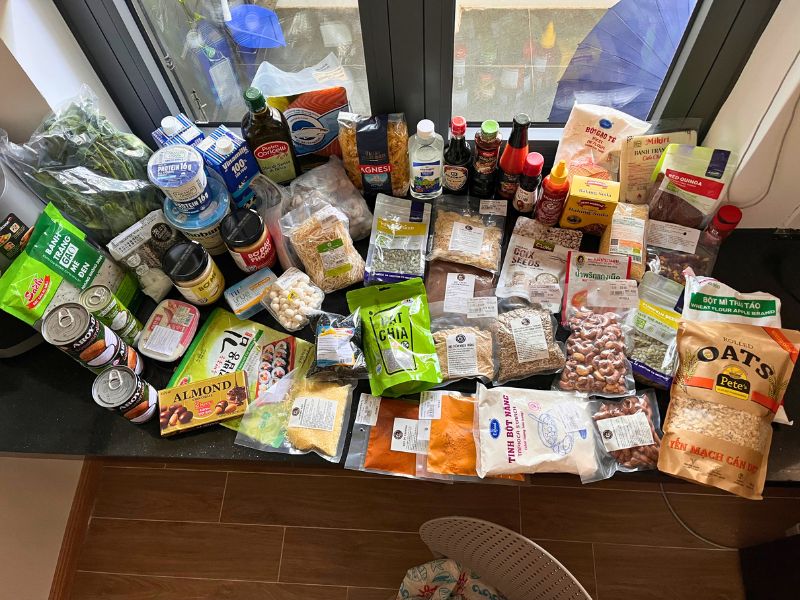 4,000,000 dong ($160) of grocery store supplies