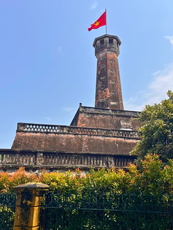Hanoi in One Day - flag tower