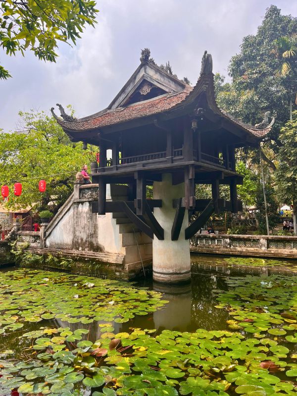 Hanoi in One Day - pagoda