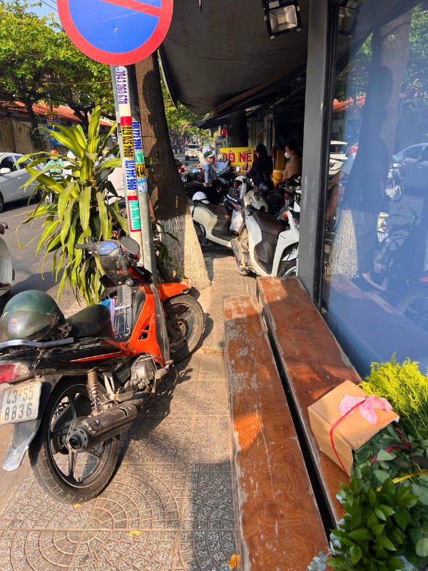 Broken rice sidewalk