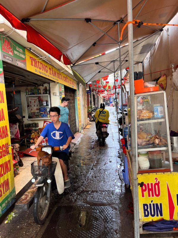 Hanoi in One Day - alley