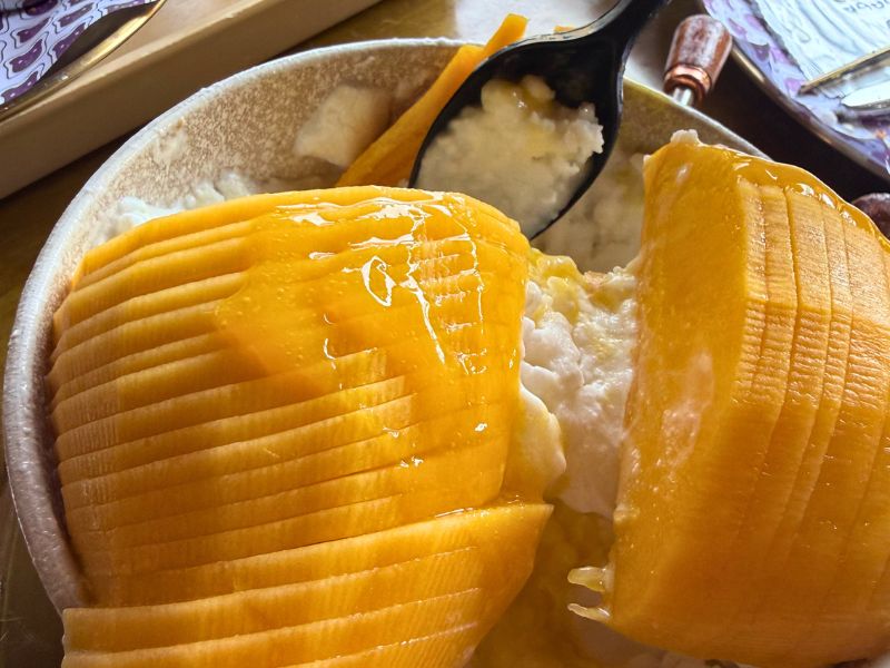 Broken rice like mango snow