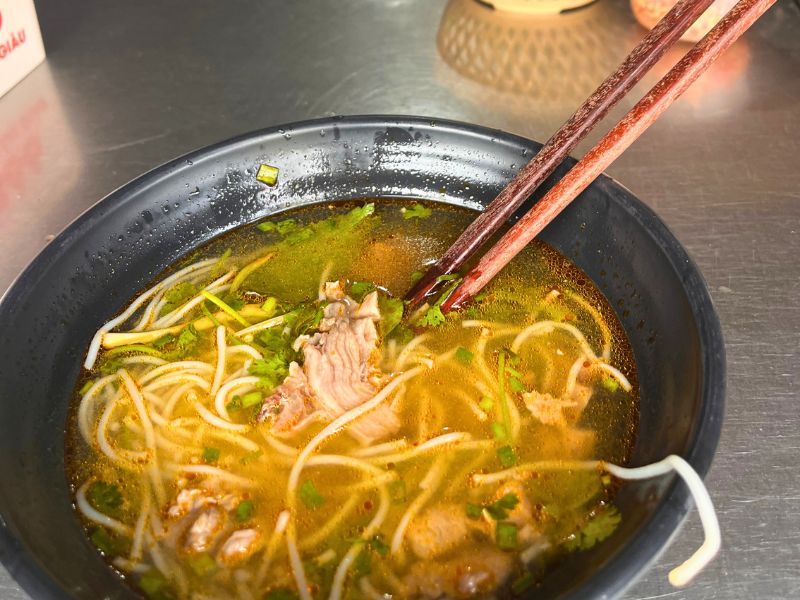 broken rice noodles with octopus