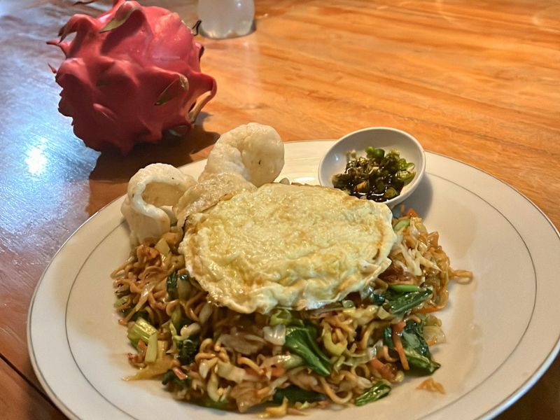 Of course, without Sarah I go to the local dive for $2 Nasi Goreng local staple