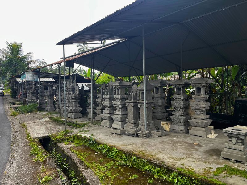 Also cycled past one of the production zones for all the magnificent statues and stone carvings in front of every house